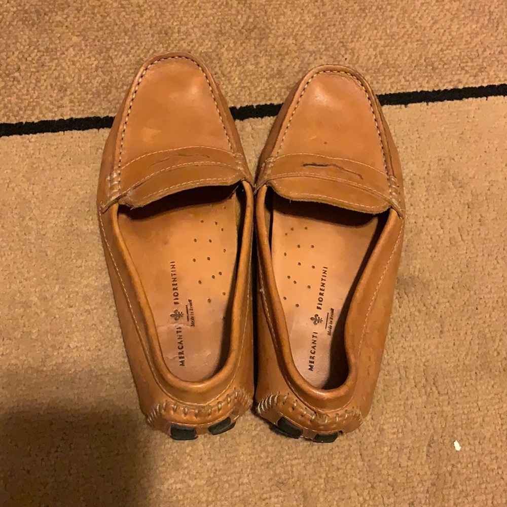 Shoes size 6